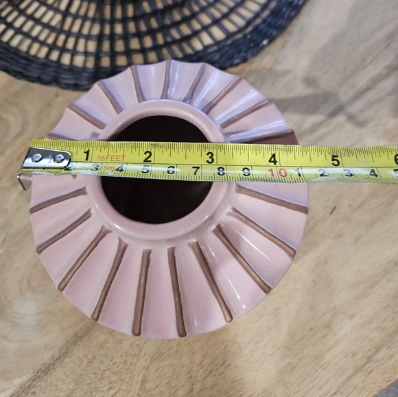 Pink Vase - Picture 8 of 8